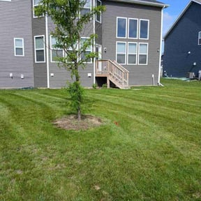 lawn care services by Guardian Lawn & Landscape reviewed on August 21, 2025