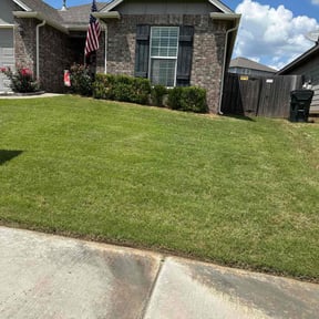 gardening service by Boomershine Family Services reviewed on August 18, 2025