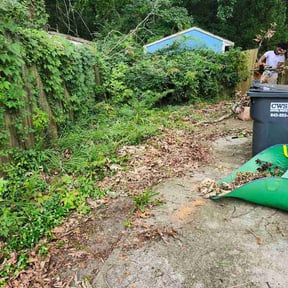 Flower Bed Weeding by Jero's Landscape reviewed on July 26, 2026