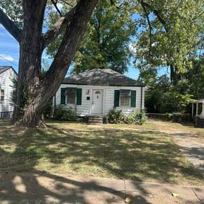 Leaf Removal by Chuyin's Lawn Care LLC reviewed on September 9, 2025