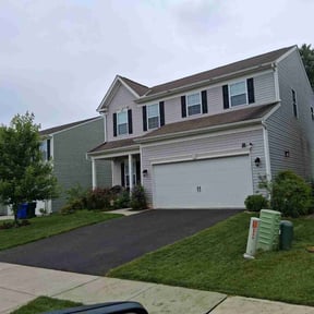 residential landscaping by J&M Landscaping reviewed on August 20, 2025