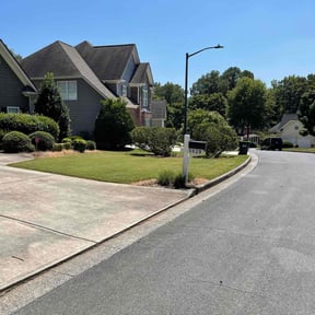 grass maintenance by JW Lawn Care Service reviewed on August 20, 2025