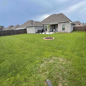 lawn care services by Green Pride Landscape Maintenance LLC reviewed on July 30, 2022