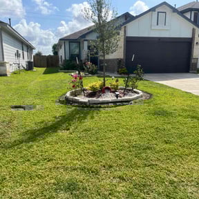 gardening service by Fordson Lawn Care reviewed on August 18, 2025