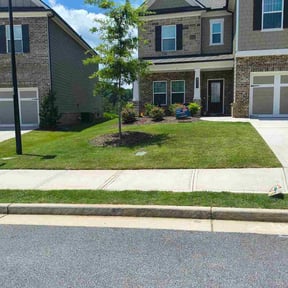 yard care by D&L reviewed on August 19, 2025