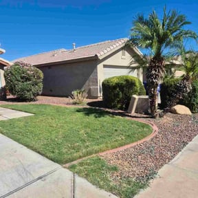 Bush Trimming by Grass Roots reviewed on October 18, 2025