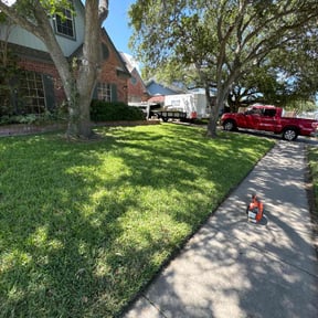 lawn care services by STK LANDSCAPING AND CONTRACTING reviewed on September 23, 2023