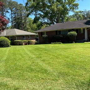 landscaping services by R&A Landscaping reviewed on August 14, 2025