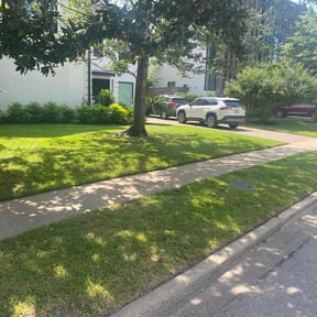 yard work by Sunnyside Lawn care reviewed on August 17, 2025