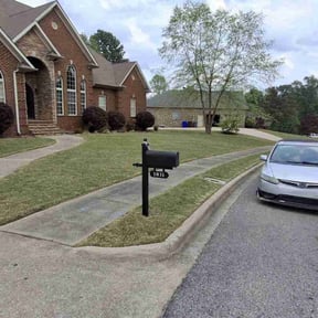 residential landscaping by Barnes Lawn Care reviewed on August 21, 2025