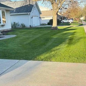 residential landscaping by Brushod Goodrum reviewed on August 18, 2025