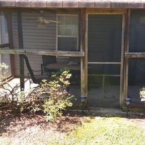 Bush Trimming by Family Lawn Care reviewed on August 18, 2025