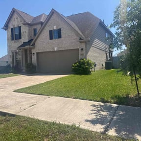 lawn maintenance by Honey do home &amp; lawn reviewed on November 9, 2023