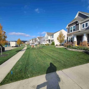 lawn care services by Scott Basinger lawn care reviewed on July 7, 2023