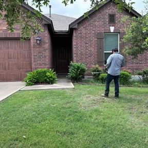 Bush Trimming by Mow Zen reviewed on August 16, 2025