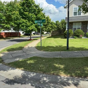 gardening service by YardWRX reviewed on November 28, 2025