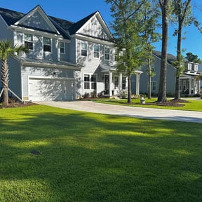 landscaping by Lybrand's Lawn Maintenance reviewed on August 20, 2025