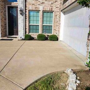 Bush Trimming by Smiley&#039;s Landscaping LLC reviewed on November 9, 2025