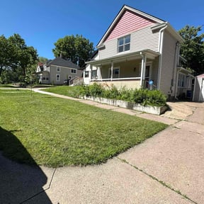 grass maintenance by GET Tax Service reviewed on March 21, 2024