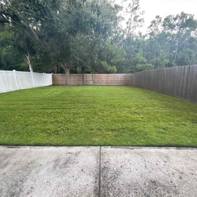 yard work by Chuyin&#039;s Lawn Care LLC reviewed on November 21, 2025