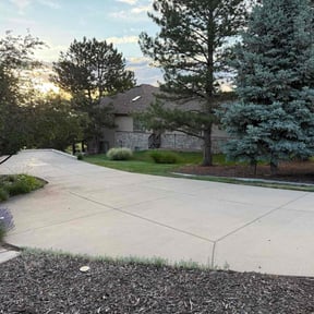 landscaping by YOUKNODAINFO LLC reviewed on November 23, 2025