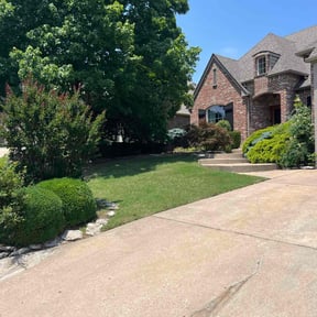 landscaping by Quick Cuts reviewed on August 16, 2025