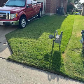 gardening service by Ellicks Landscaping reviewed on August 21, 2025