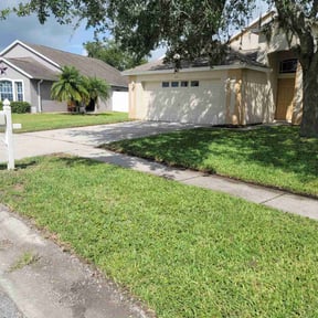 yard service by Top dawg lawn service reviewed on December 22, 2025