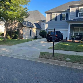 Bush Trimming by Killian Landscaping, LLC. reviewed on August 15, 2025