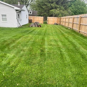 grass cutting by Jbglawnmaintenance reviewed on August 21, 2025