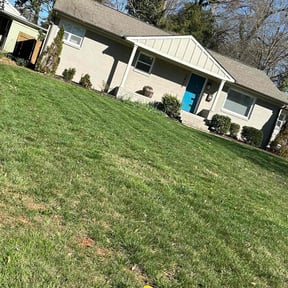 landscape maintenance by MANNS lawn CARE reviewed on August 21, 2025