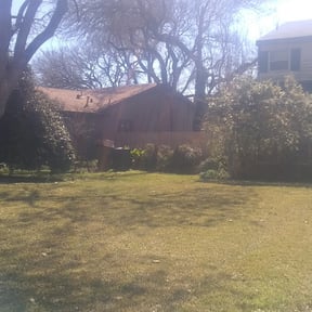 Bush Trimming by Willie Lawn Care and More LLC reviewed on August 15, 2025