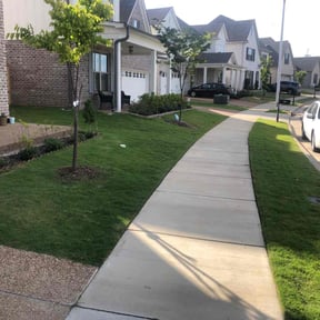 lawn care services by LawnWorks by Josh reviewed on August 20, 2025