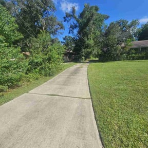 yard work by R&M landscaping reviewed on August 16, 2025