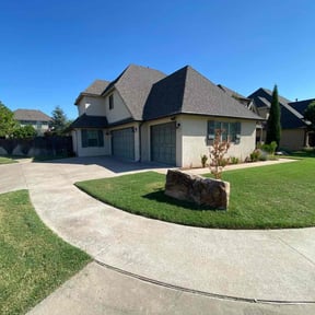 yard service by O'Shields Parks Mowing and Cleaning reviewed on August 18, 2025