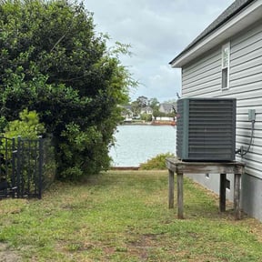 Bush Trimming by Focus Landscaping reviewed on August 21, 2025