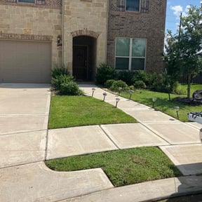 lawn care by Escobedo Lawn service reviewed on April 17, 2025