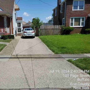 yard service by Eco cuts reviewed on August 21, 2025