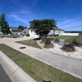 landscape maintenance by TG Lawn Services reviewed on August 17, 2025