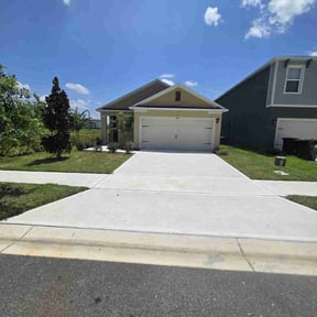 lawn care services by QuietLawns reviewed on October 8, 2024