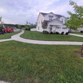 yard maintenance by Indy's Grass Slingers. LLC. reviewed on August 16, 2025
