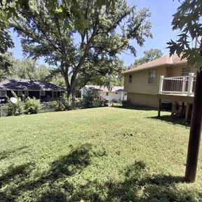 yard care by Tobys Lawns reviewed on August 15, 2025