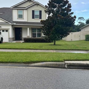 lawn maintenance by Neckbrakering details LLC reviewed on April 22, 2024