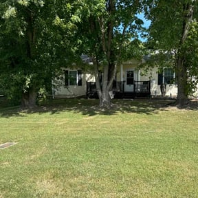 lawn care by M.D.A.R. Landscaping reviewed on November 9, 2017