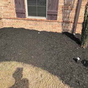 Flower Bed Weeding by Pure solution reviewed on August 28, 2026