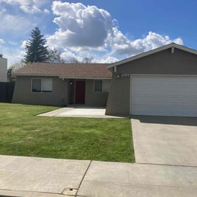 landscaping by Torres Lawn Care reviewed on August 19, 2025