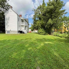 yard work by Tiaras Lawn care reviewed on August 16, 2025