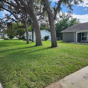 gardening service by Hookers Junk Removal reviewed on August 18, 2025