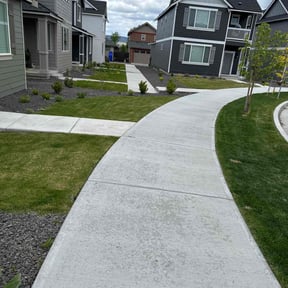 lawn service by Randy&#039;s lawncare reviewed on May 14, 2024