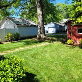 landscape maintenance by Emanuel Lawn Mowing LLC reviewed on August 18, 2025